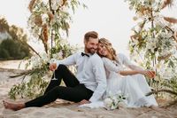 beautiful-couple-having-their-wedding-beach